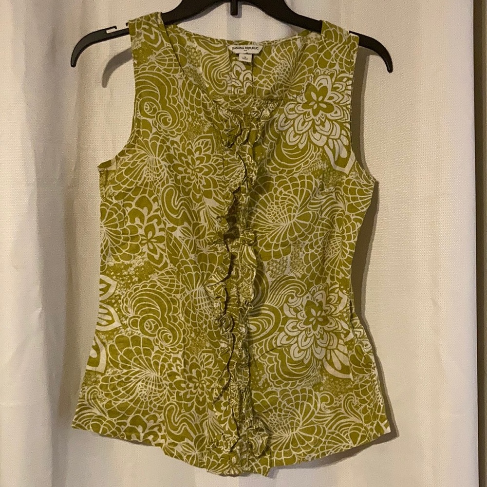 Banana Republic Sleeveless Top Women’s size 6